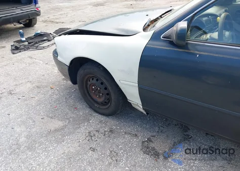 1996 Toyota Camry Dx/Le/Xle z USA, uszkodzony, nr VIN 4T1BG12K5TU916321